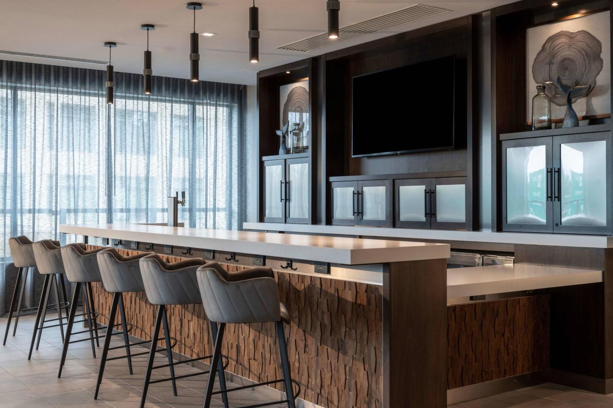 Fairfield By Marriott Inn & Suites Boston 메드퍼드 외부 사진